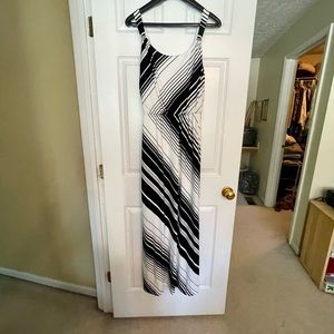 EUC WHBM medium maxi dress